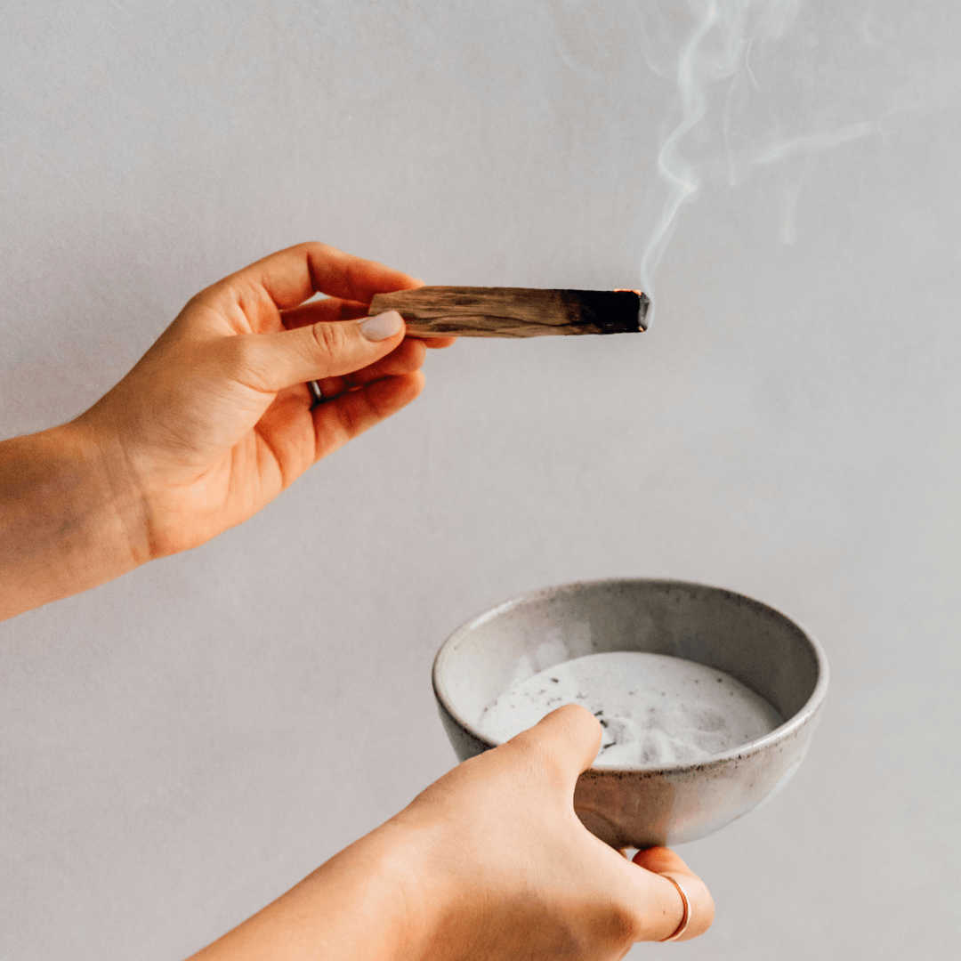 4 Simple Steps for a Cleansing Full Moon Ritual with Sacred Smudging ...