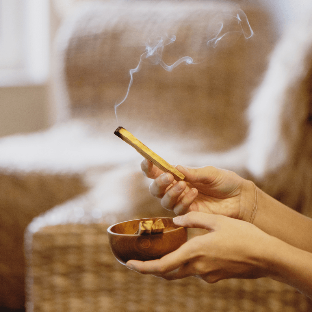 Why Smudging Is the Perfect Ritual for Spring Cleaning
