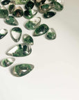 number of green ghost crystals with different size and pattern