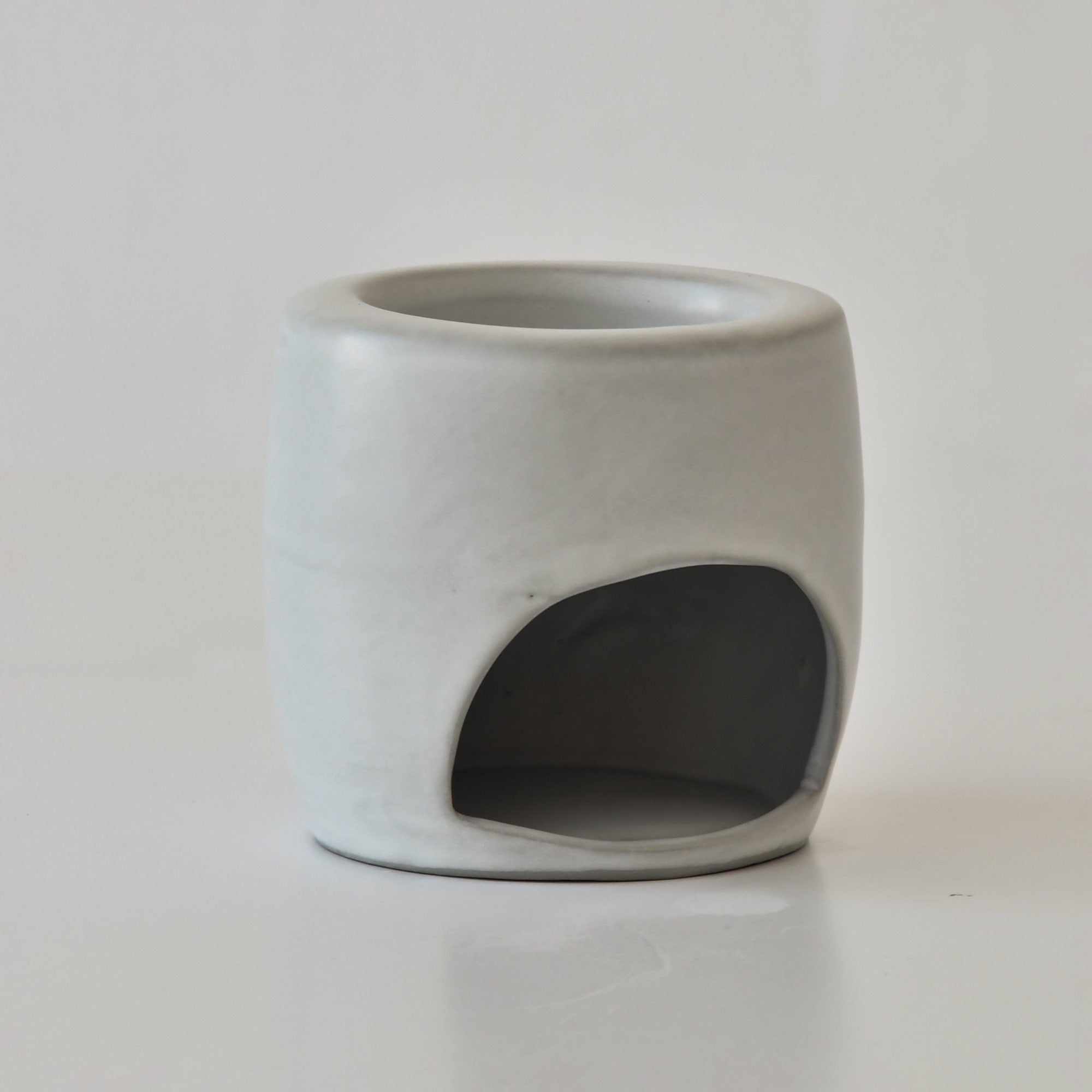 Light Grey Ceramic Aroma Oil &amp; Wax Warmer