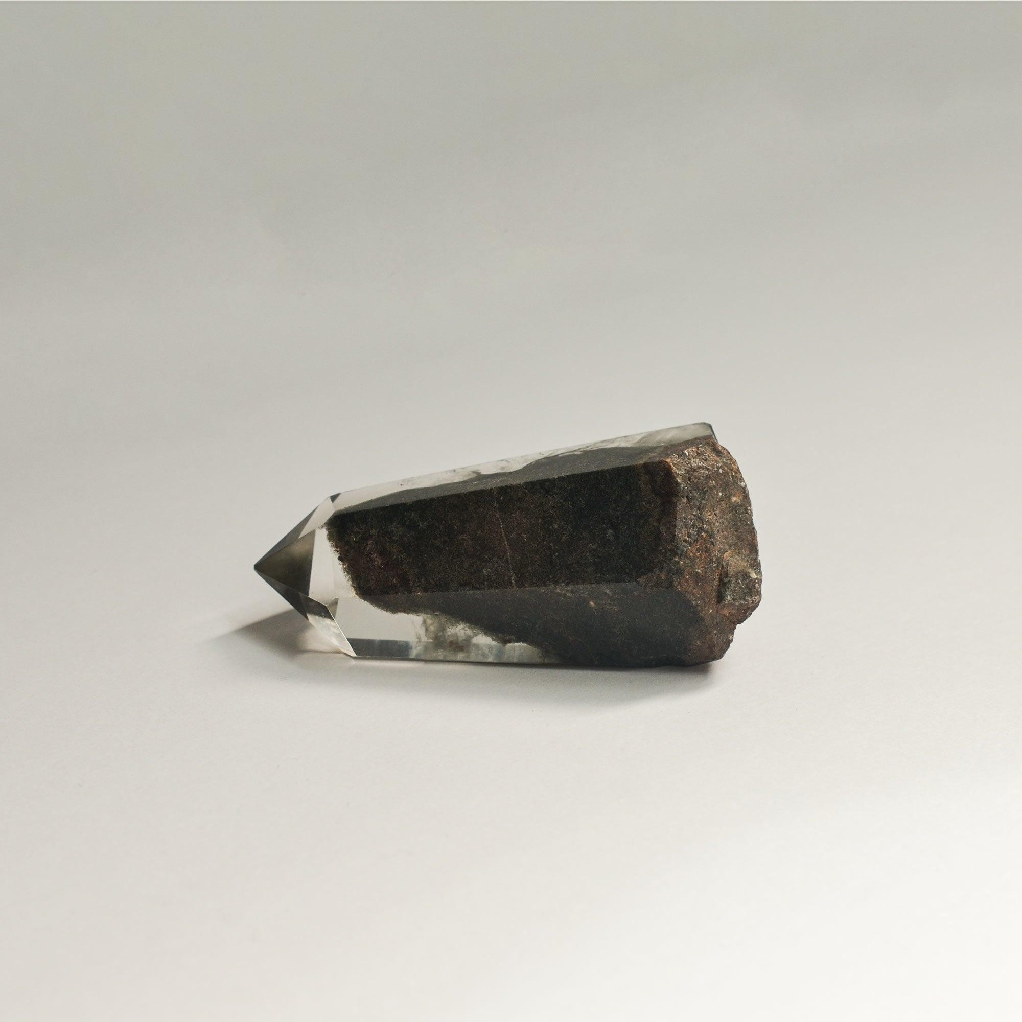 left view of phantom quartz in hematitie