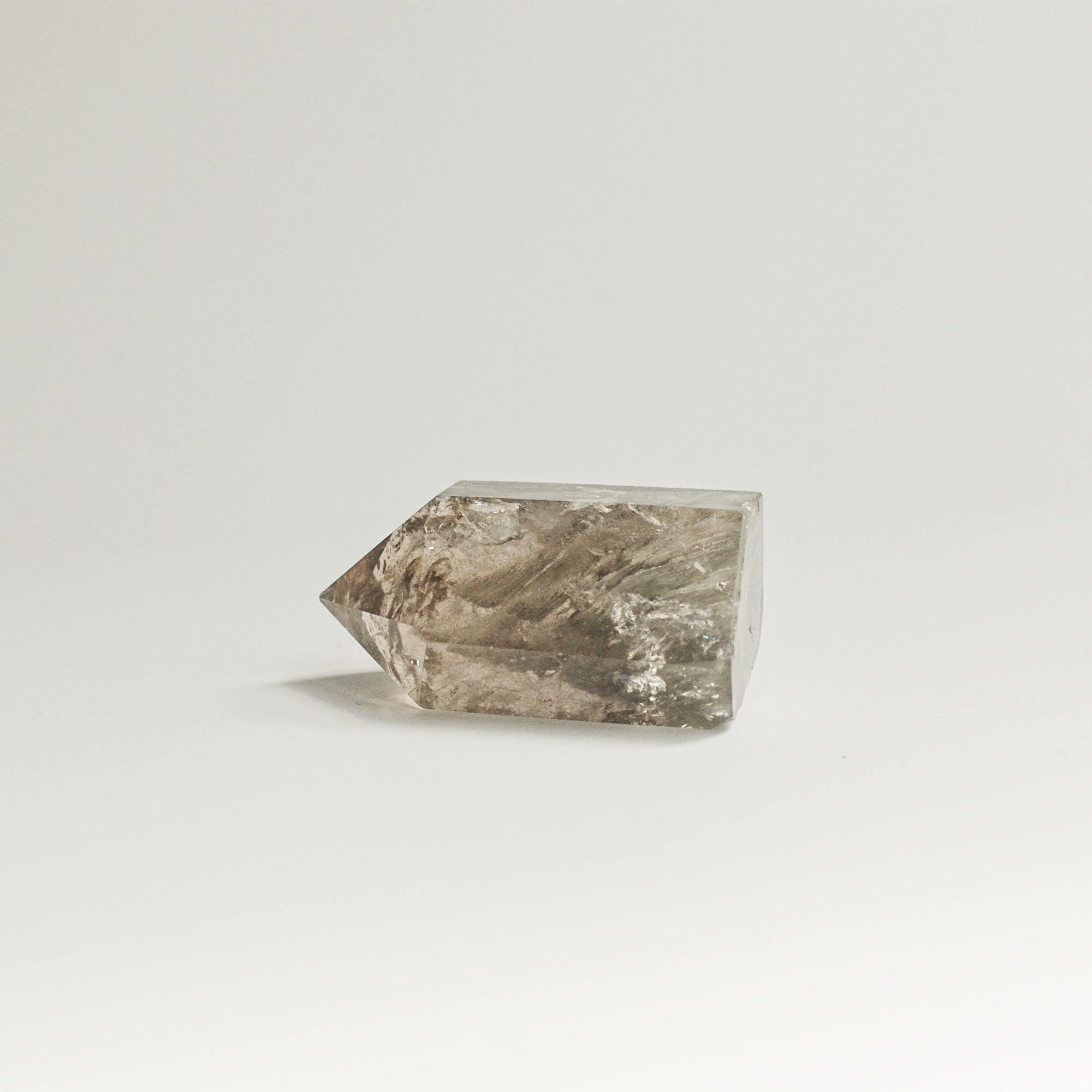 side view of phantom quartz in grey